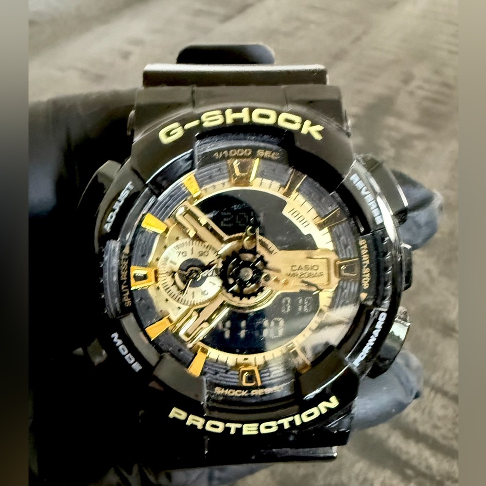 G-Shock Black and Gold Men's Watch/LIMITED EDITION/BATTERY NOT INCLUDED